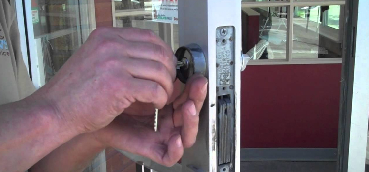 commercial door lock repair Long Beach